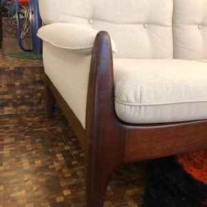 Sofá 1960s Brazilian Sofa, New Upholstery in the Style of Percival Lafer 7 Sofá 1960s Brazilian Sofa, New Upholstery in the Style of Percival Lafer 7